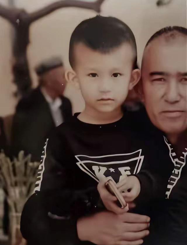 力去世！死因曝光是喀什第六中学传奇人物K8凯发·国际网站新疆知名足球教练阿迪(图4)